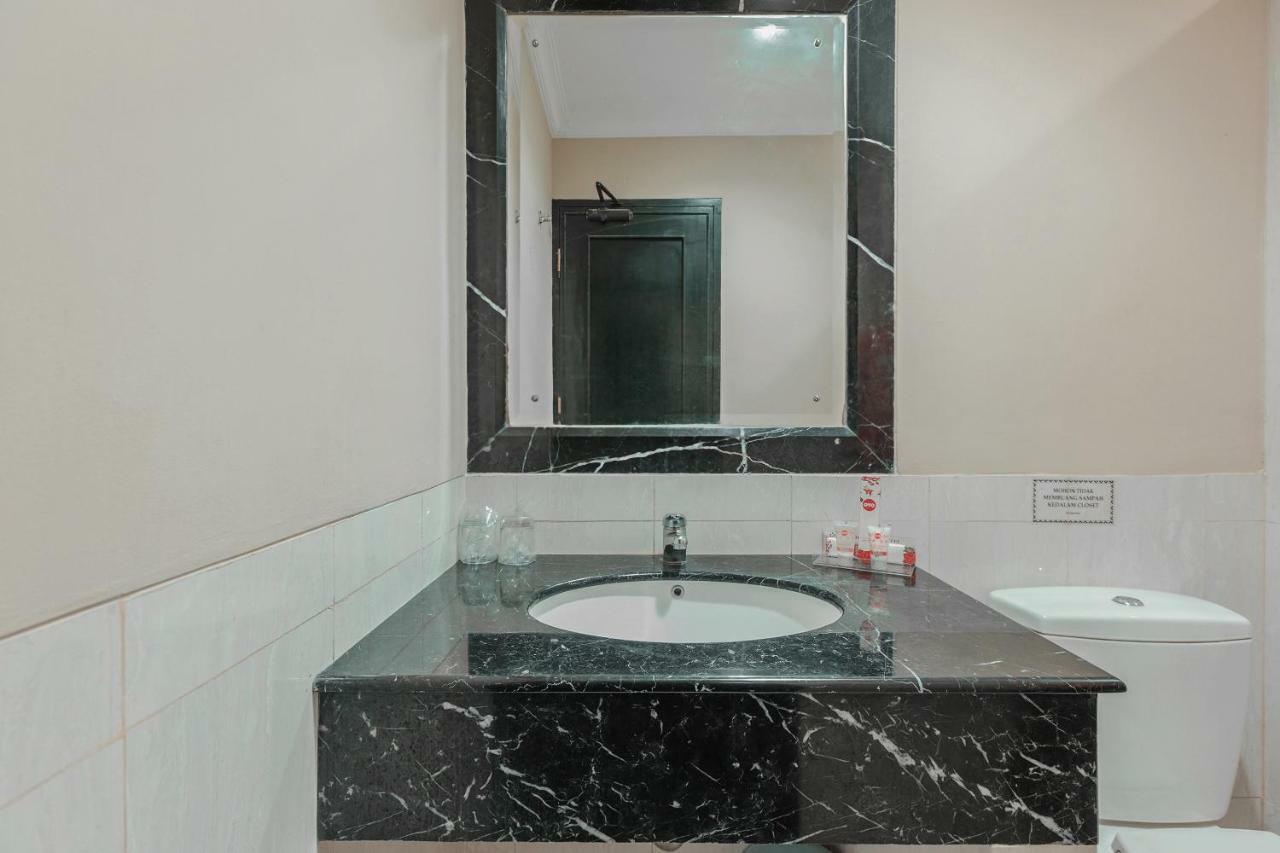 Capital O 534 Sriwijaya Hotel Jakarta Ngoại thất bức ảnh