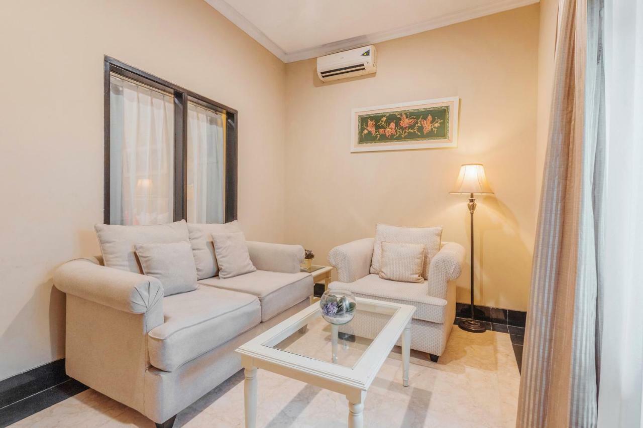 Capital O 534 Sriwijaya Hotel Jakarta Ngoại thất bức ảnh