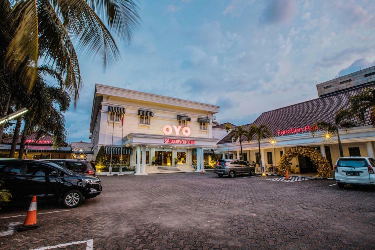 Capital O 534 Sriwijaya Hotel Jakarta Ngoại thất bức ảnh