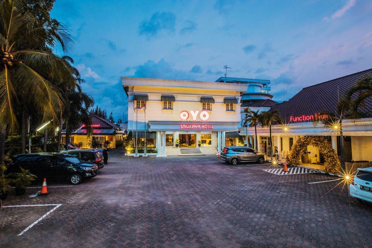 Capital O 534 Sriwijaya Hotel Jakarta Ngoại thất bức ảnh
